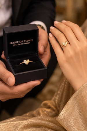 ASMA SAYED JEWELRY – HOUSE OF ASWAH Heart Design Gold-Tone Ring for Women | 316 Stainless Steel | zircon diamond | Sparkling Stone Studded Heart | Elegant Minimalist Ring | US Size 7 | Everyday Wear & Gifting - Image 3